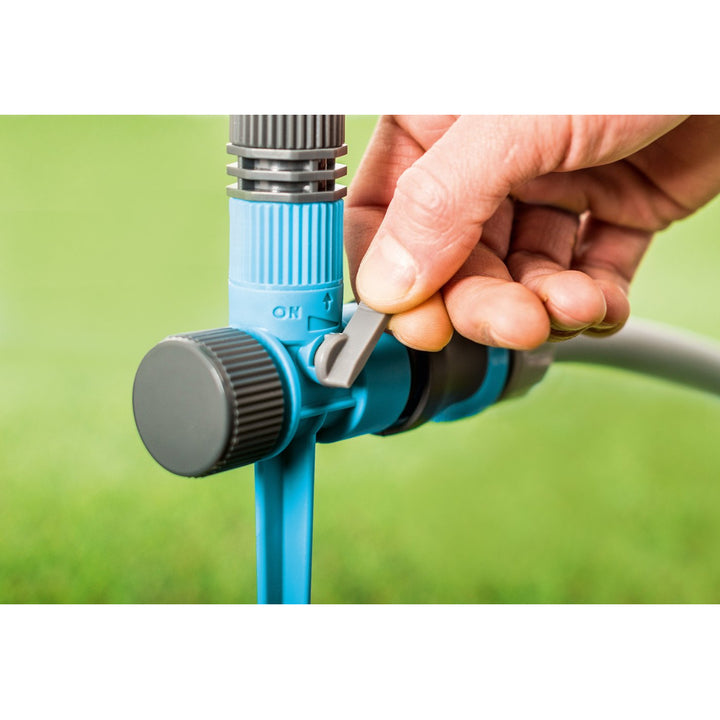 The sector sprinkler Cellfast Conti Ideal has a pinning area of up to 79 m2