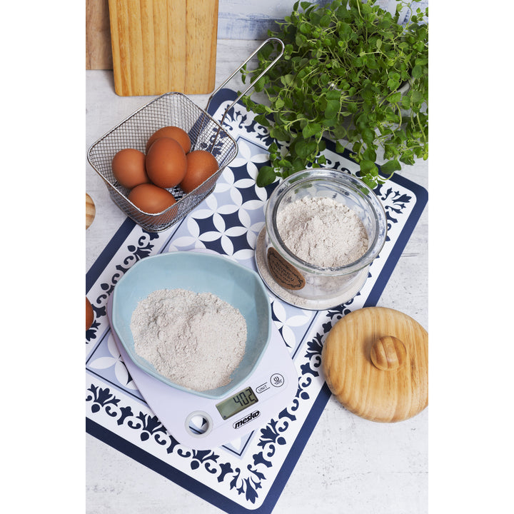 Mesko MS 3159w White Electronic Kitchen Scale with LCD Display – Precision Scale for Accurate Measurements in the Kitchen