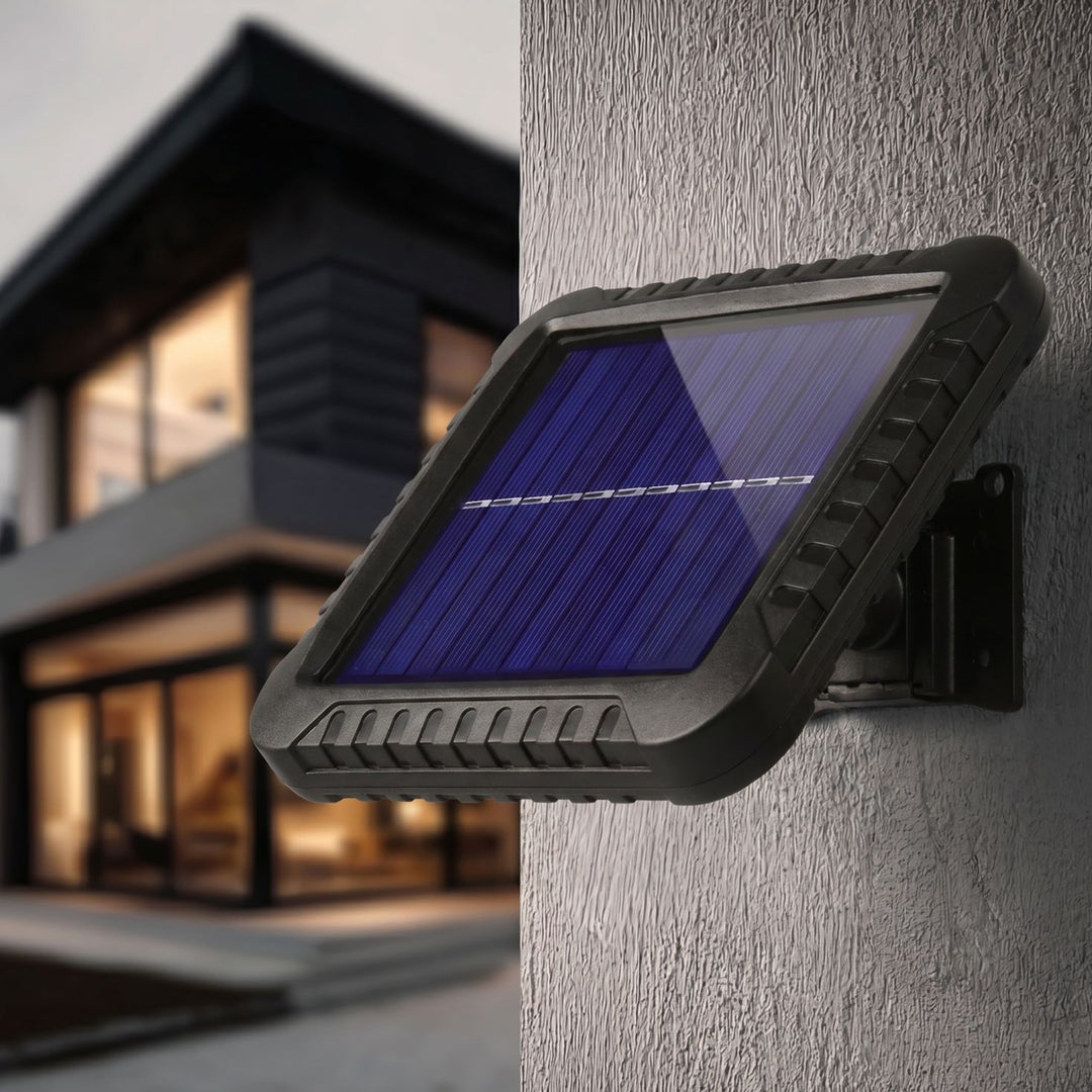 Maclean Energy MCE438 Solar LED Floodlight with motion sensor, IP44, 5W, 400lm, 6000K cold white, lithium battery 1300 mAh, 3.7V DC