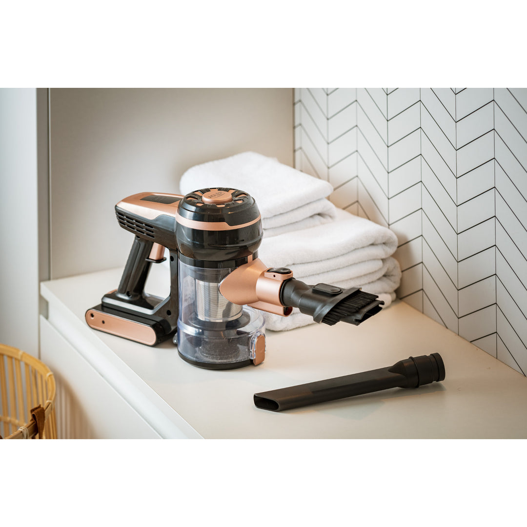 Adler AD 7044 bagless hand vacuum cleaner - a professional device with high performance