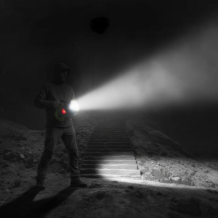 Maclean MCE345 3in1 Rechargeable LED Flashlight Search Light Hand Held Powerbank Function 3 Modes 5W XM-L-T6 Cold White 6500K 3.7V 3x18650 4500mAh