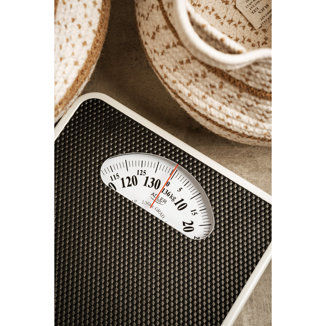 Scála seomra folctha meicniúil Adler AD 8179 acmhainn ualaigh 136 kg