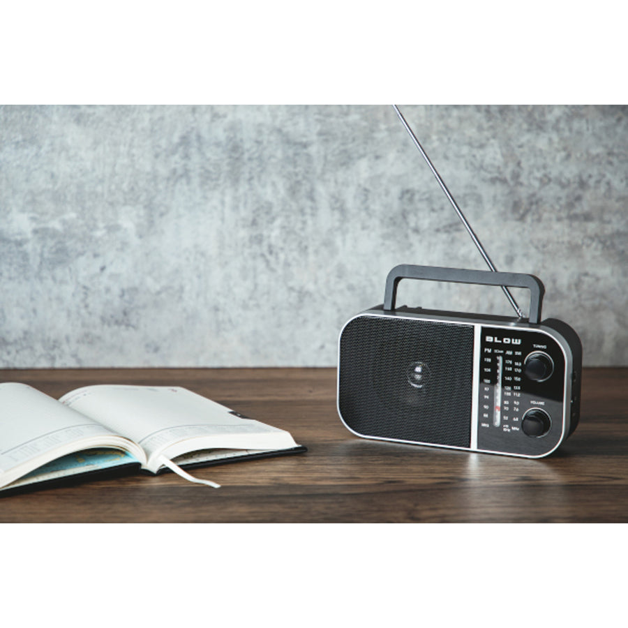 Blow Portable analog AM/FM radio RA6 battery and mains power