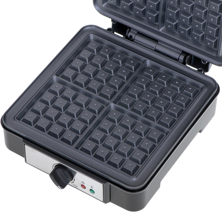 Adler waffle maker, for 4 waffles, temperature control, 1800W, AD 3049
