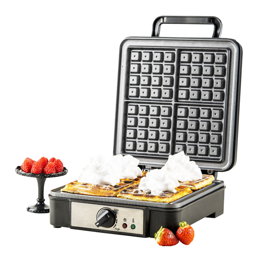 Adler waffle maker, for 4 waffles, temperature control, 1800W, AD 3049