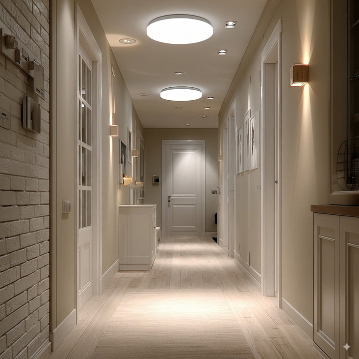 Maclean MCE347 ceiling LED sensor lamp. Equipped with a 5.8GHz microwave sensor, it emits a 4000K light with 12W power and 950lm brightness. With an IP44 rating, it ensures durability and reliability in various environments.