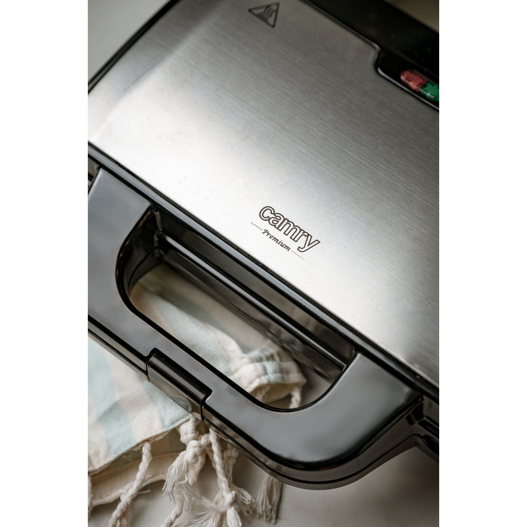 Camry sandwich maker, for 2 sandwiches, maximum power 1300W, non-stick coating, CR 3054