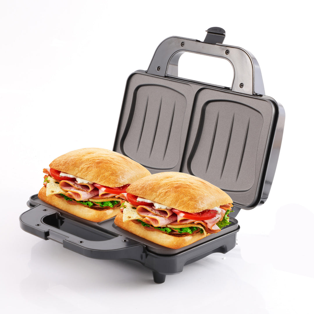 Camry sandwich maker, for 2 sandwiches, maximum power 1300W, non-stick coating, CR 3054