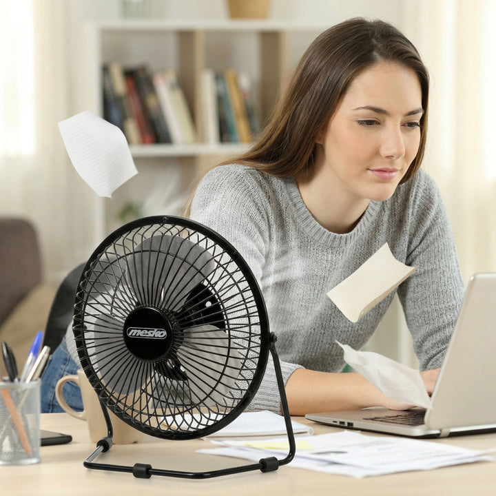 Mesko Desk Fan, 15 cm diameter, USB-powered, vertical oscillation, MS 7322