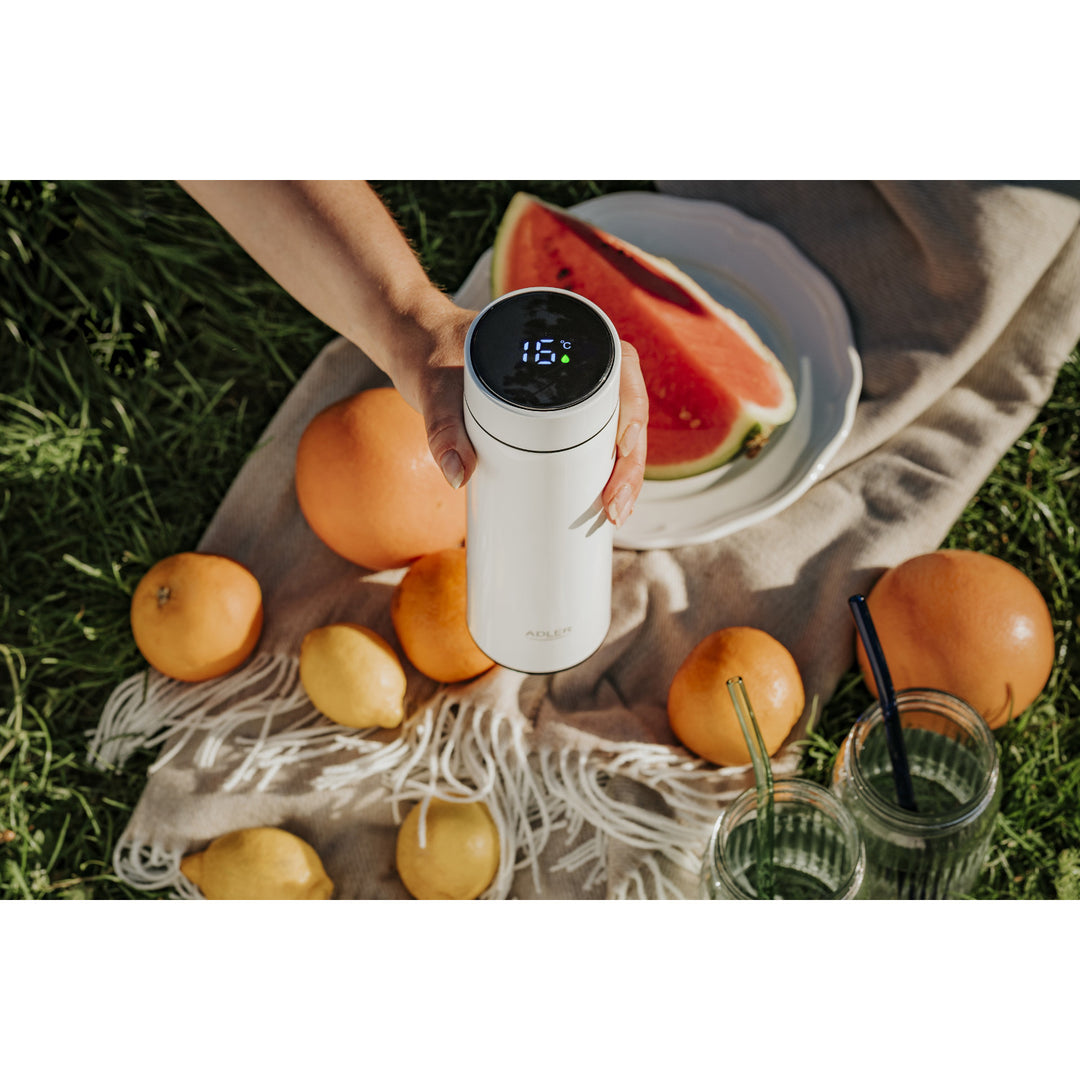 Adler thermos flask, LED touchscreen display, 473 ml capacity, white, AD 4506