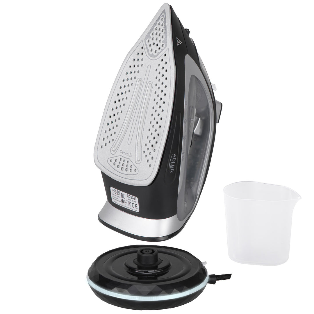 Adler steam iron, cordless, ceramic soleplate, 2800W, AD 5043