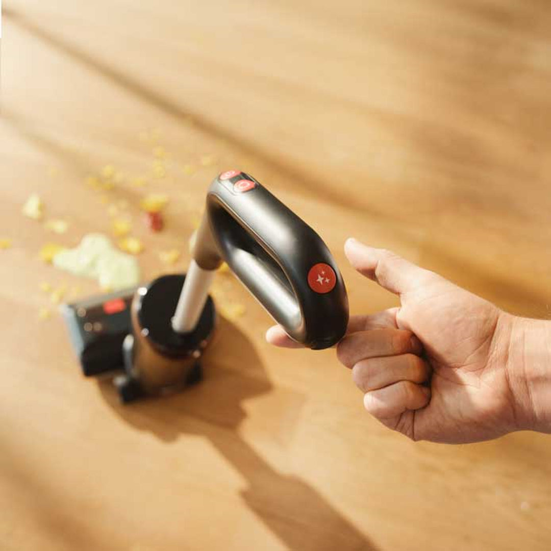 Vileda Pure Clean S5 Plus cordless vacuum cleaner with additional accessories