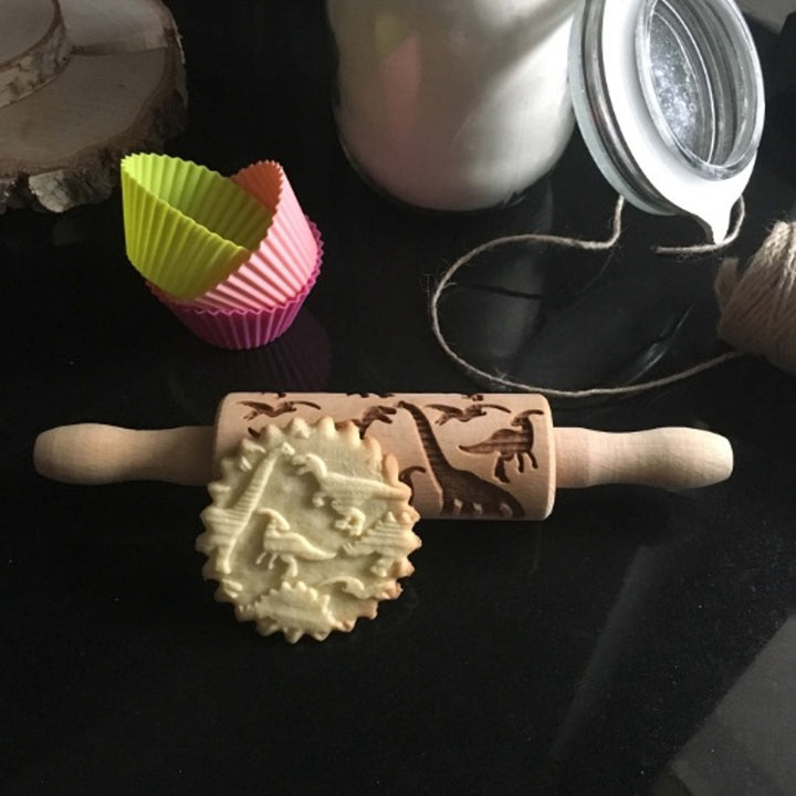 Goody Woody embossed rolling pin engraved cake roller, 23.5 cm, beech wood, dinosaur design