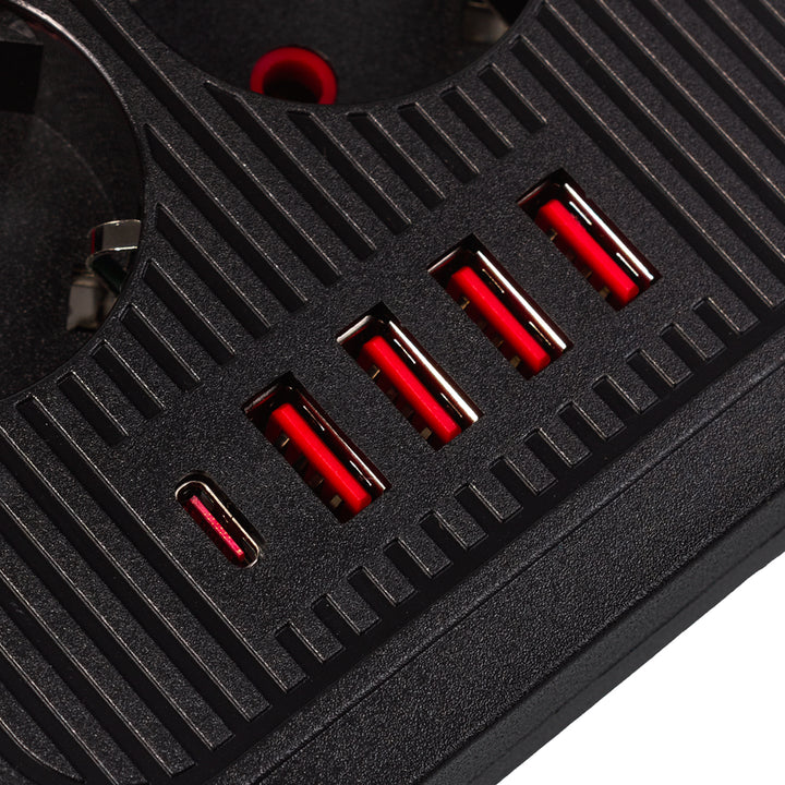 Maclean power strip, 6 socket extension + 4xUSB, 110-240V AC 50/60Hz, 2.1A max 2500W, 3m, black, MCE391 B