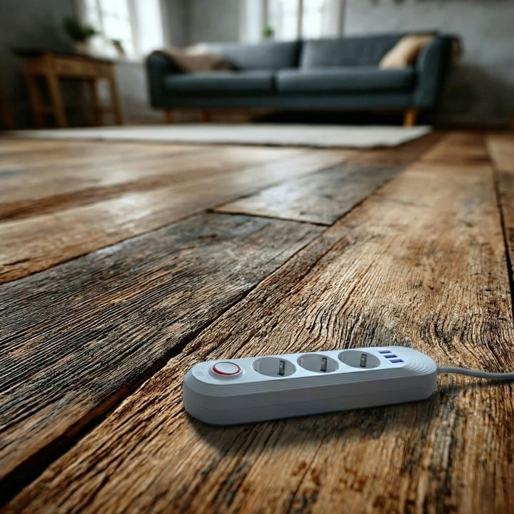 Maclean power strip, 3 socket extension + 3xUSB, 110-240V AC 50/60Hz, 2.1A max 2500W, 1.5m, white, MCE394 W