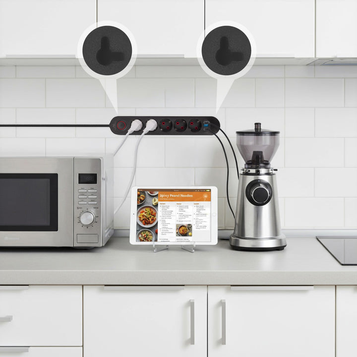 Maclean power strip, 5 socket extension cable + 3xUSB, 110-240V AC 50/60Hz, 2.1A max 2500W, 1.5m, black, MCE395 B