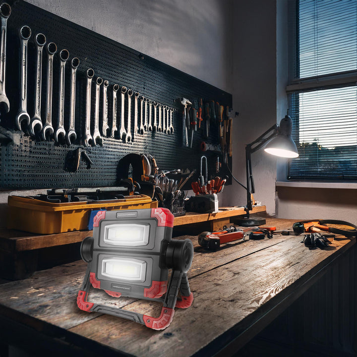 Maclean LED COB work lamp, 300 lm, 3 light modes, color temp.6500K, MCE439 + 4x Varta Industrial AA battery