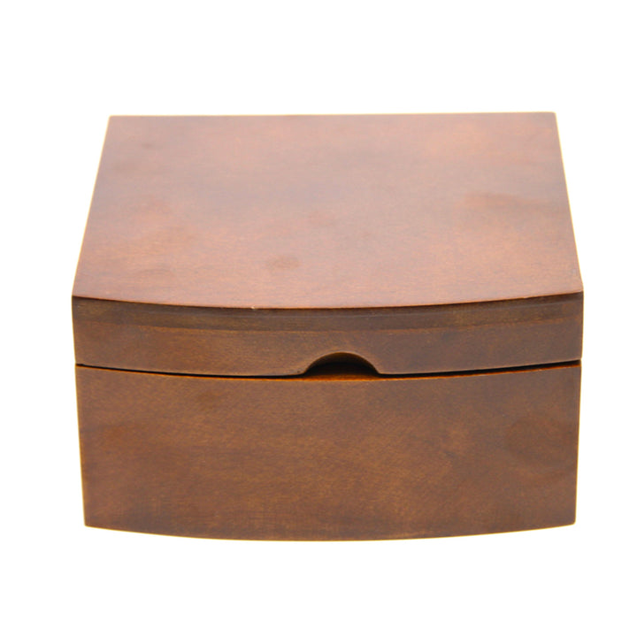 Jewelry box, wooden, brown, organizer, compartments, Queen Isabel