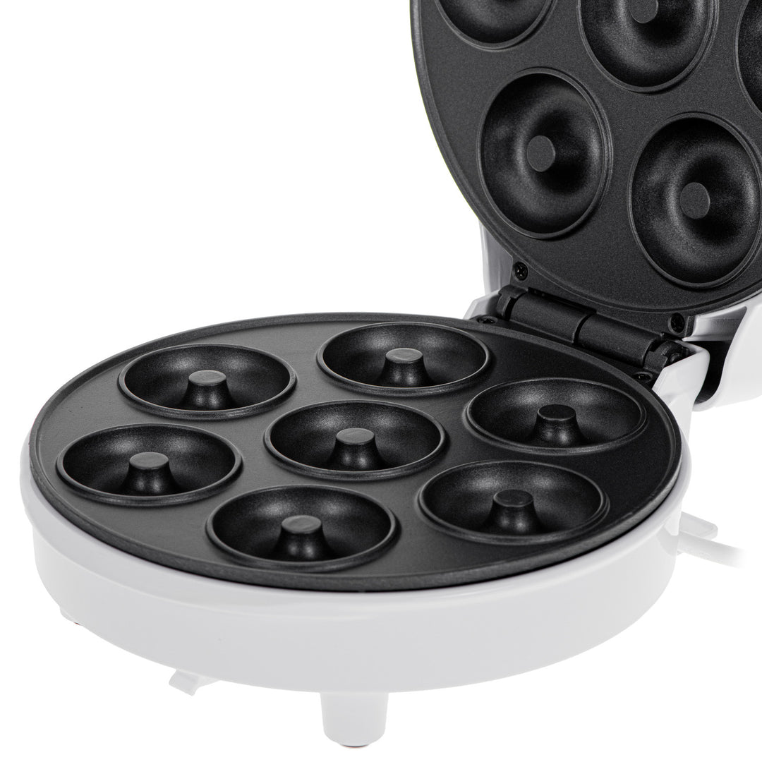 Adler doughnut maker, for 7 doughnuts, non-stick coating, white, 1500W, AD 3075