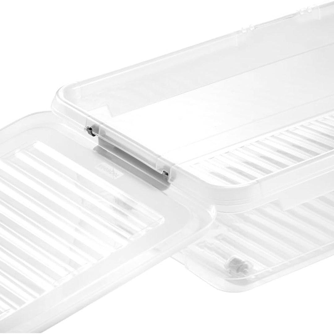 Leo Keeeper container with lid, capacity 33L, clear, has wheels, lid closes with clips