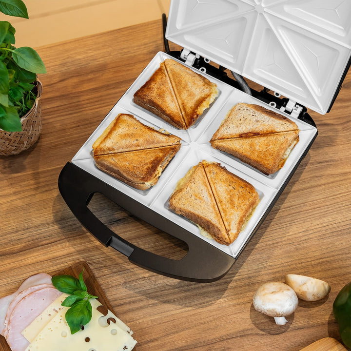 Teesa sandwich maker, ceramic inserts, for 4 sandwiches, maximum power 1500 W, TSA3229B