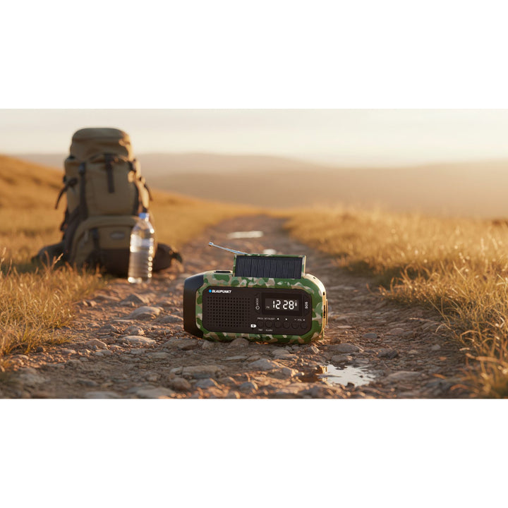 Blaupunkt FM emergency radio, LED flashlight, reading light, triple charging system, SOS alarm, ER20GC