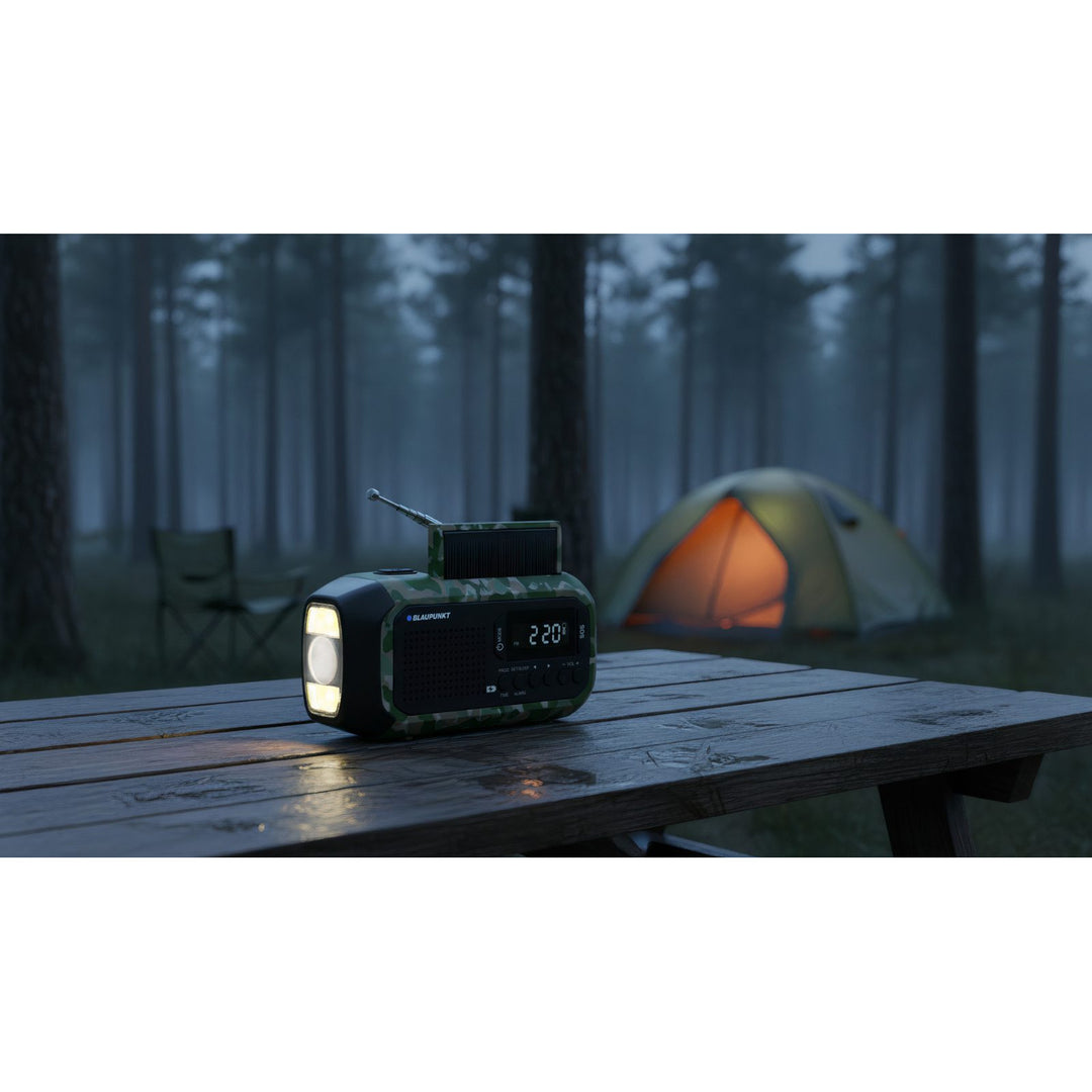 Blaupunkt FM emergency radio, LED flashlight, reading light, triple charging system, SOS alarm, ER20GC