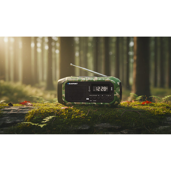 Blaupunkt FM emergency radio, LED flashlight, reading light, triple charging system, SOS alarm, ER20GC