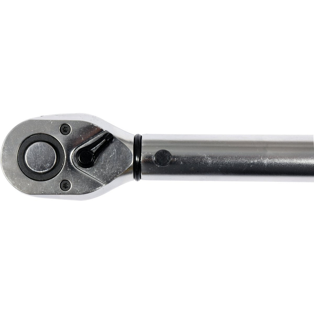 Yato torque wrench, made of chrome-molybdenum steel, packed in a case, torque scale located in the wrench handle, YT-07605