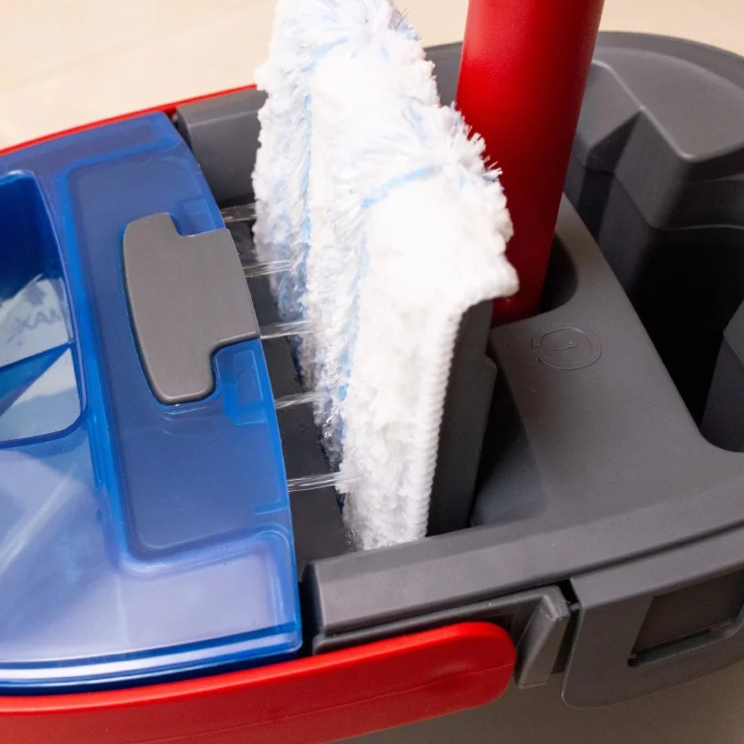 Vileda H2prO flat mop, 100% separation of clean and dirty water, two tanks, 2 microfiber pads, 360° tip, 175774