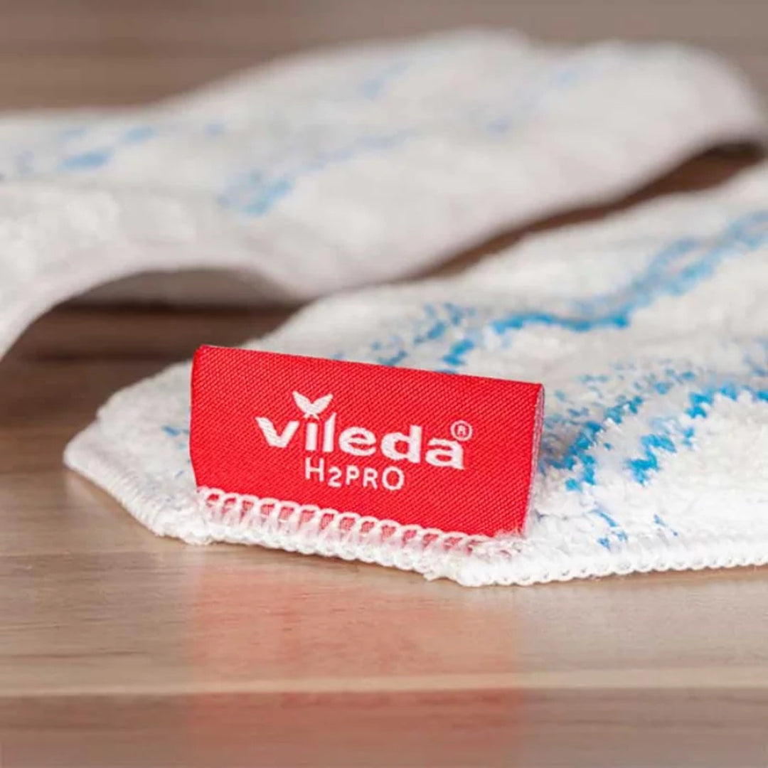 Vileda H2prO flat mop, 100% separation of clean and dirty water, two tanks, 2 microfiber pads, 360° tip, 175774