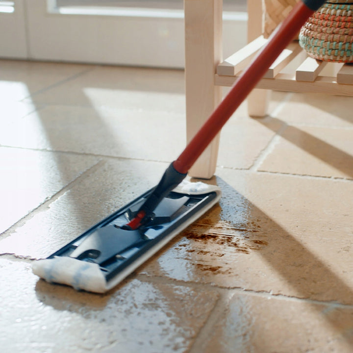 Vileda H2prO flat mop, 100% separation of clean and dirty water, two tanks, 2 microfiber pads, 360° tip, 175774