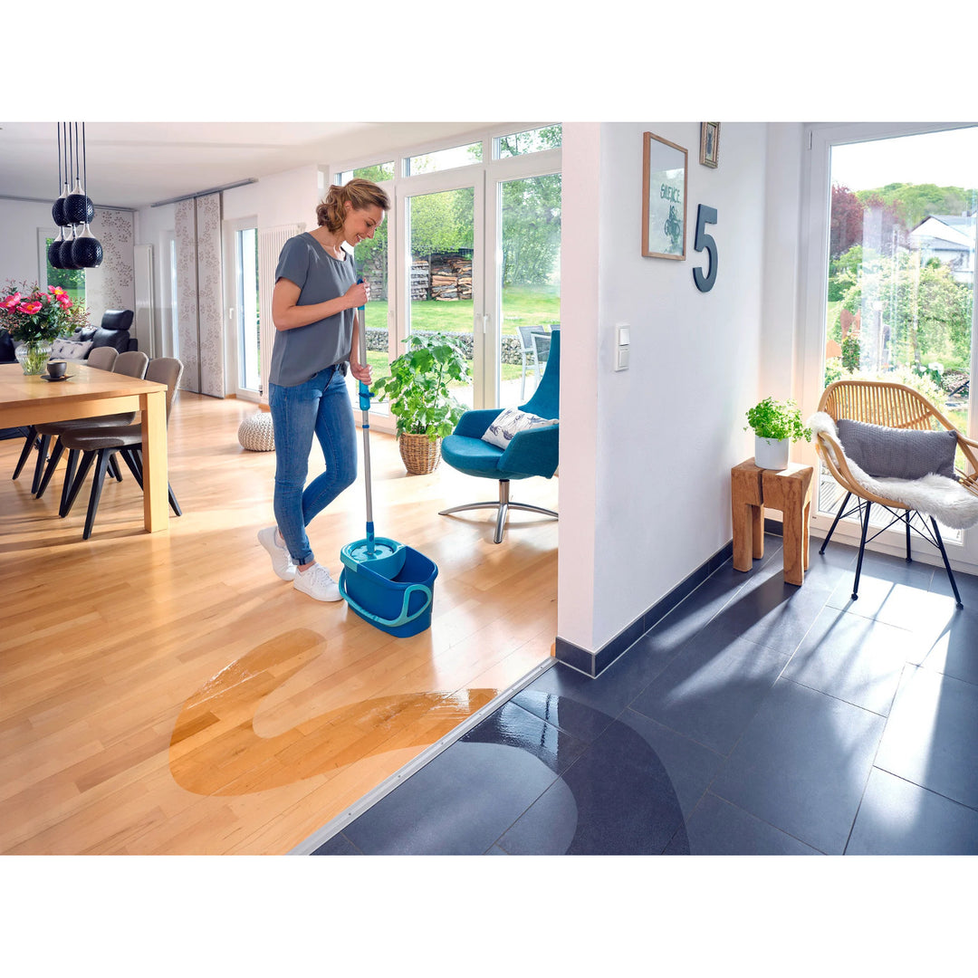 Leifheit Clean Twist Set, spin mop and bucket, adjustable handle length, 6L bucket capacity, Micro Duo pad, 52101