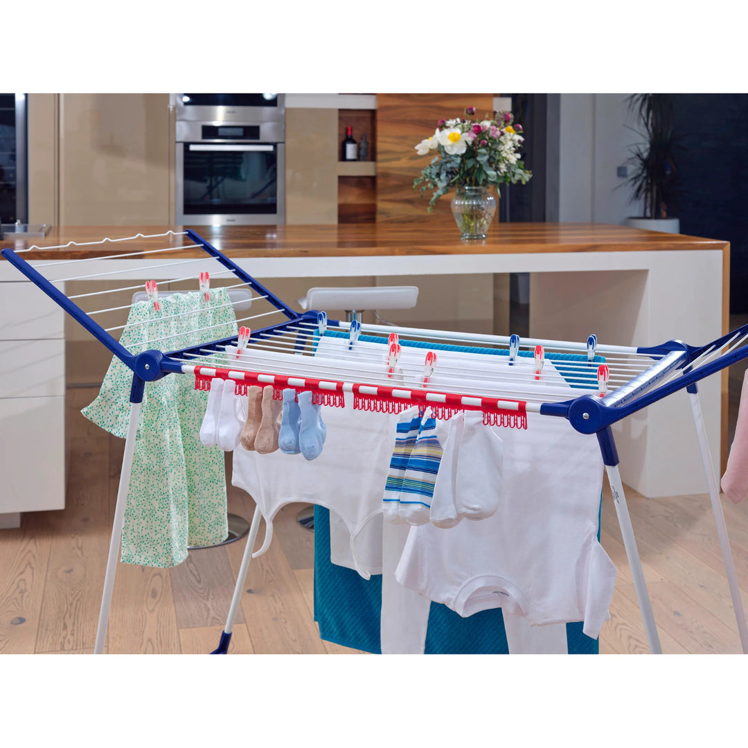 Leifheit Pegasus 200 Solid Comfort Drying Rack, 20 m line length, non-slip feet, weatherproof, 2 laundry clips, 81516