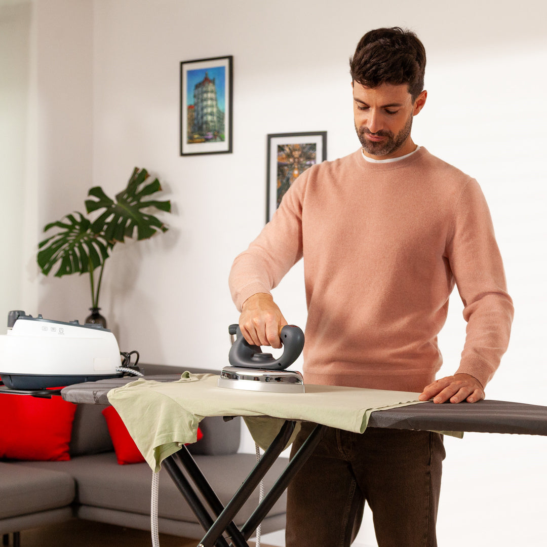 Vileda Total Reflect Ultimate Ironing Board, 100% cotton cover, reflects heat and steam back onto fabrics, adjustable height, XXL base, 183416