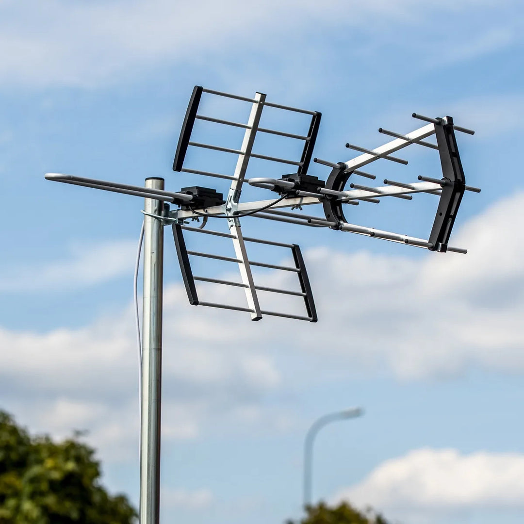 VA900 COMBO DVB-T/T2 Directional Antenna with LTE Filter, Aluminum, Vayox