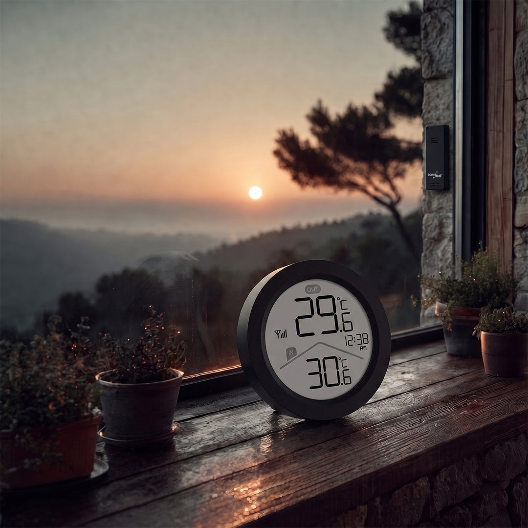 GreenBlue Wireless Weather Station, Indoor/Outdoor Temperature, Clock, °C / °F Selectable, Range up to 60 m, Black, GB162 B + 4 Varta Industrial AAA Alkaline Batteries