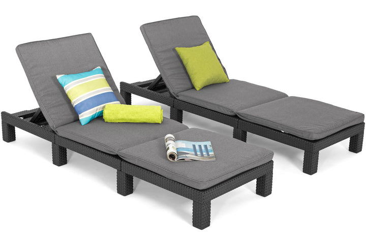 Keter Daytona Reclining Sun Lounger with Cushion - Graphite Grey - Rattan Style - Elegant and Durable