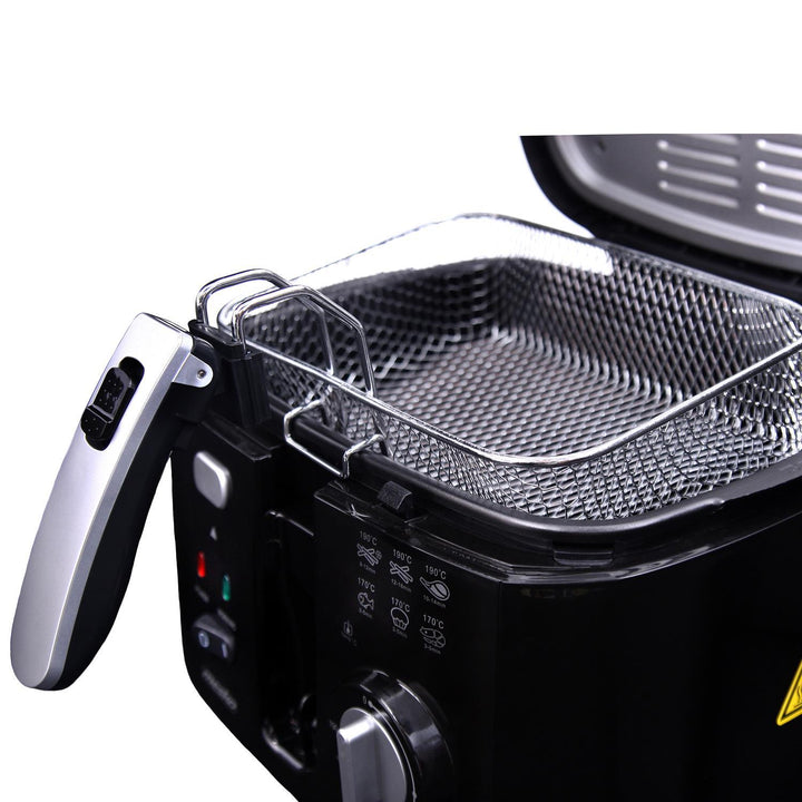 Mesko Deep Oil Fryer 2.5L 1800W with LED Indicator Filter Adjustable Temperature