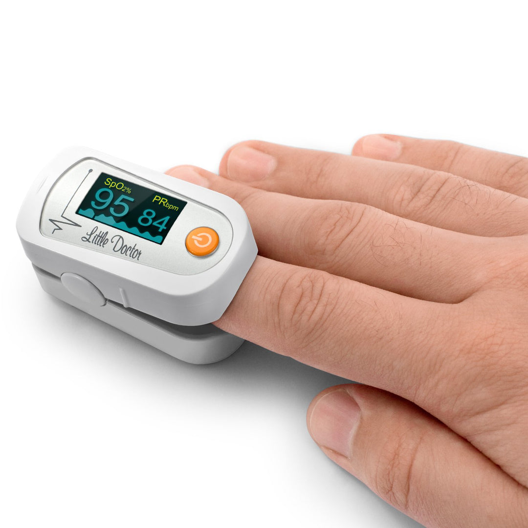 Oximeter cuisle an Dochtúir Beag MD300C23, cadhnraí san áireamh