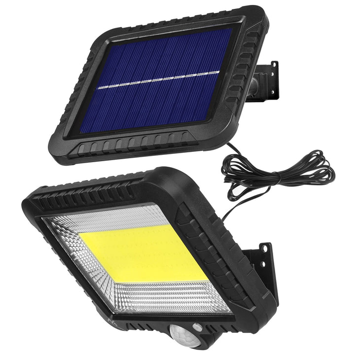 Maclean Energy MCE438 Solar LED Floodlight with motion sensor, IP44, 5W, 400lm, 6000K cold white, lithium battery 1300 mAh, 3.7V DC