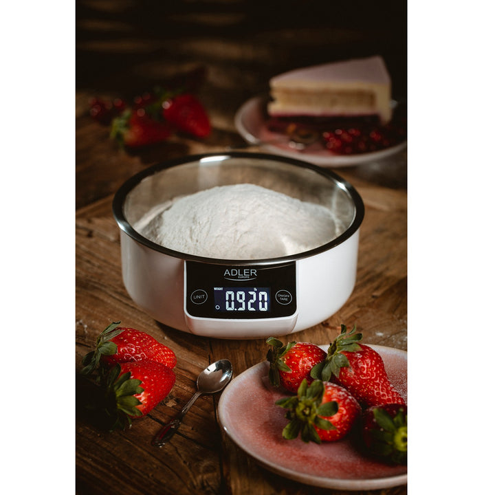 Adler AD 3166 Electronic Kitchen Scale with a Bowl 900ml Capacity Tare Function max. 5kg 1g Accuracy