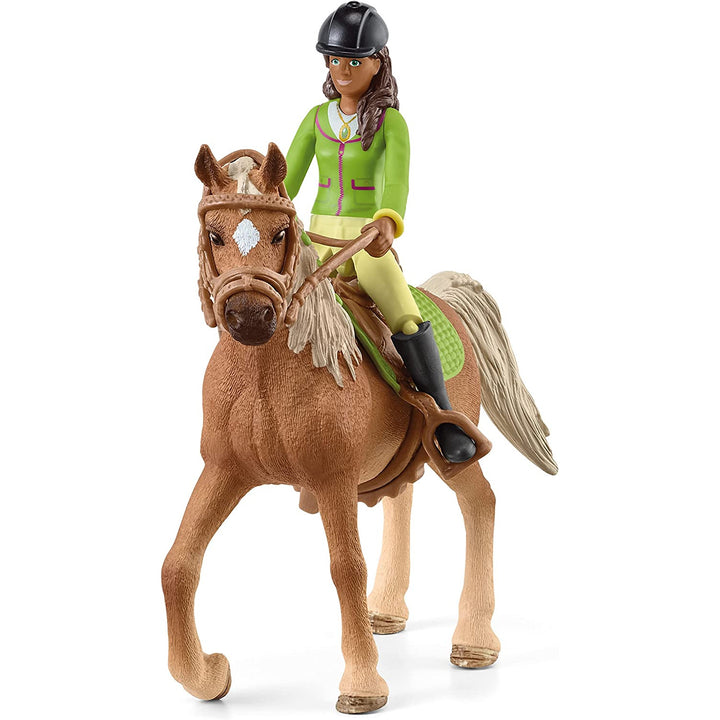 Schleich Horse Club Sarah agus Mystery 2-Pacáiste Figurine Playset Bréagán