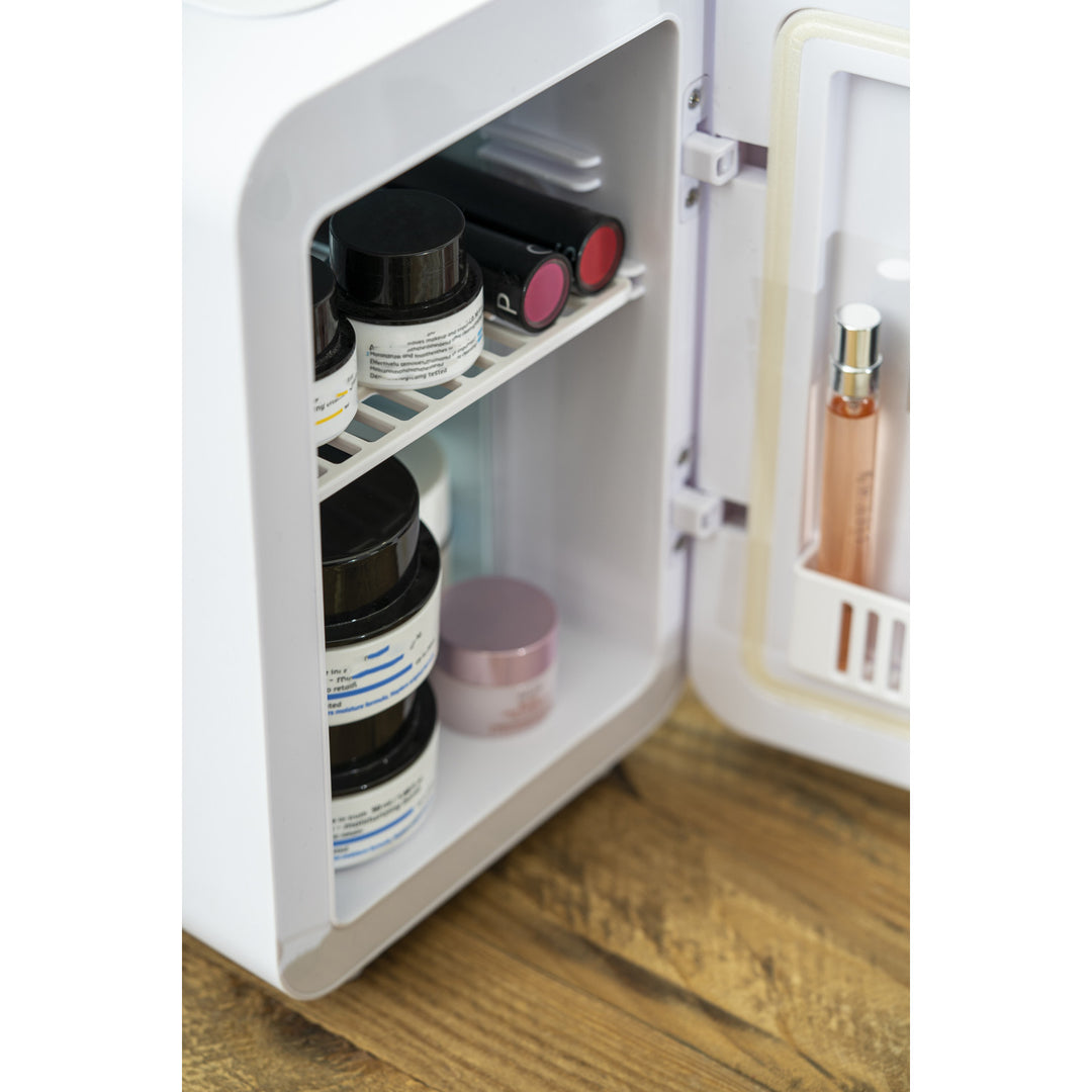 Adler AD 8085 Mini portable refrigerator with mirror 4L  - cools and heats