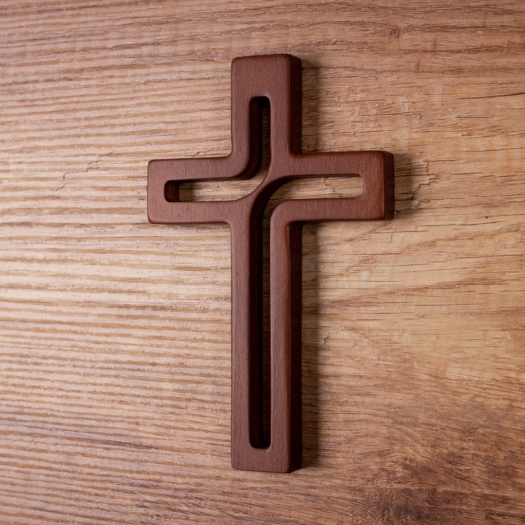 C07.18.01 Modern Hanging Cross Wooden Natural Beech Wood 18x12 cm Crucifix Christian Gift Idea