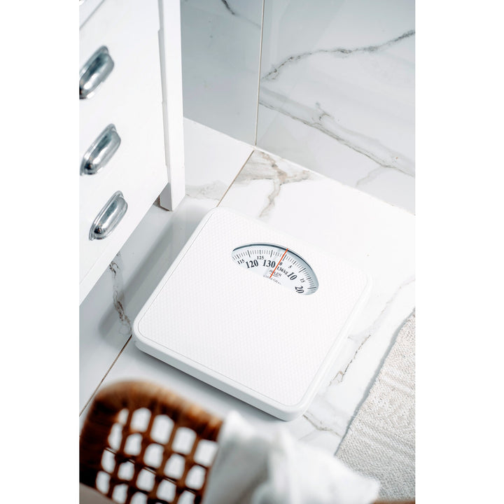 Adler AD 8179 Mechanical Bathroom Scale – Classic White Design