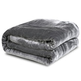 Thick and soft Medicline blanket, made of high-quality smooth polyester, in an elegant gray color, size 160x200 cm.